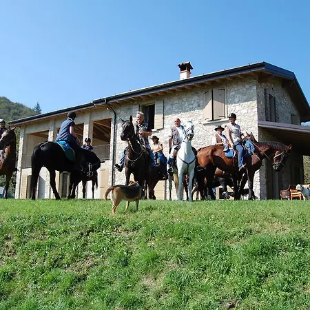 Farm stay Casa Del Castagneto